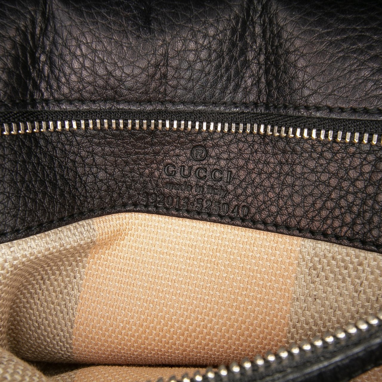 Gucci Medium Leather Bamboo Daily Satchel Zwart