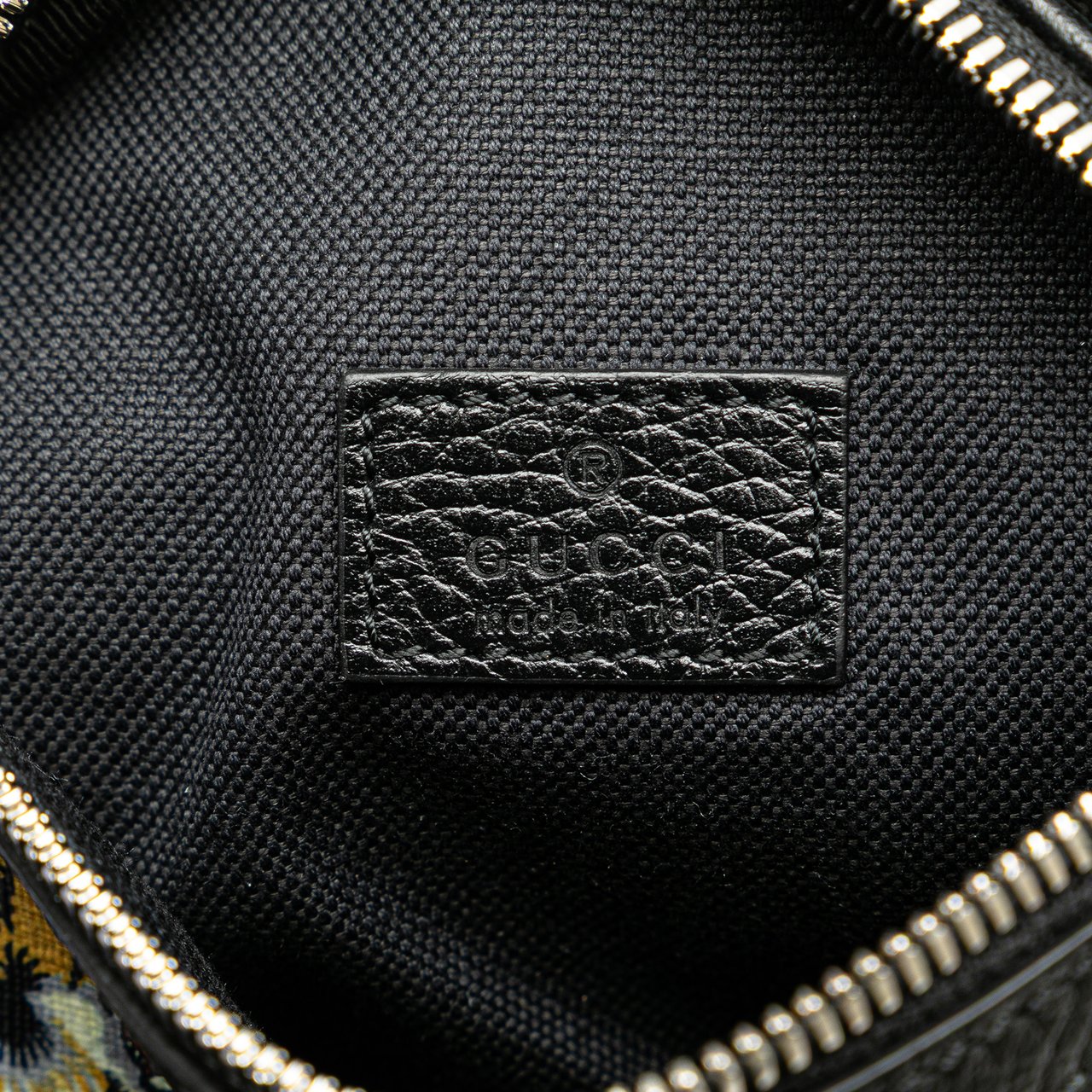 Gucci GG Supreme Tiger Belt Bag Zwart