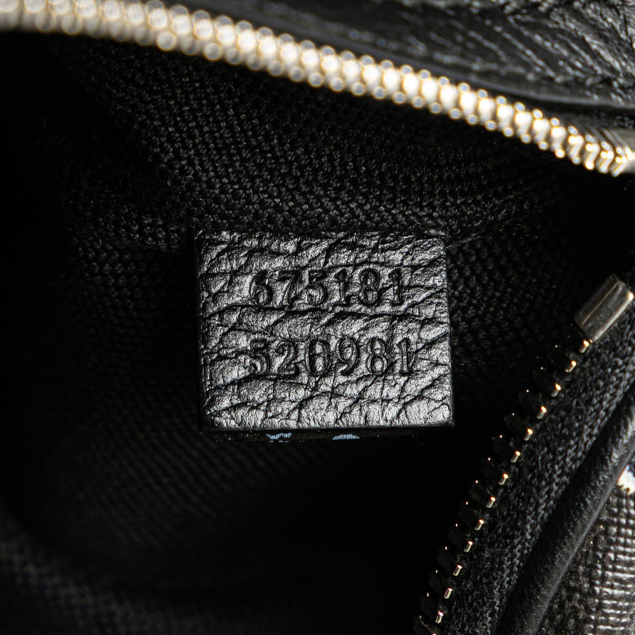 Gucci GG Supreme Tiger Belt Bag Zwart