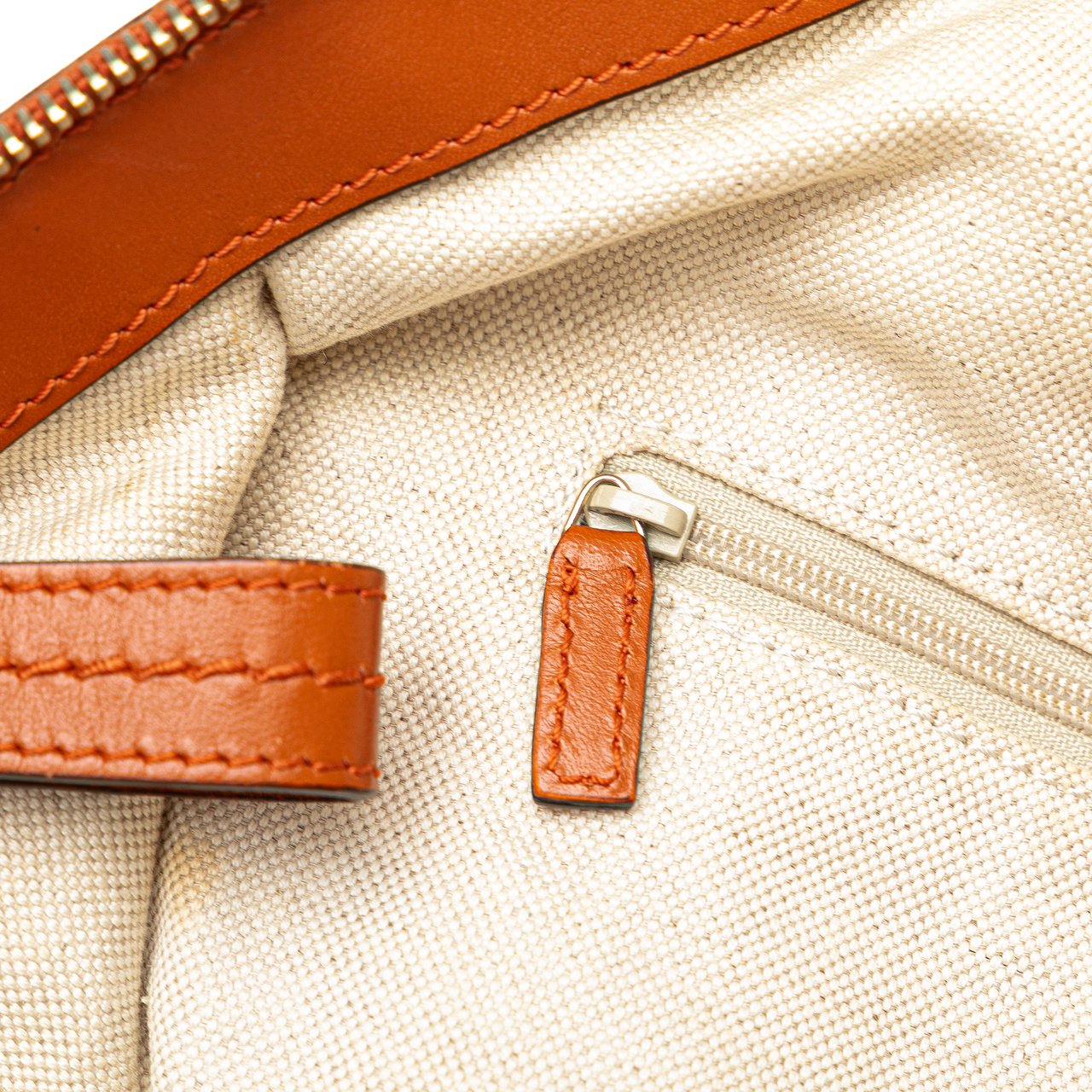 Gucci GG Canvas Sukey Satchel Bruin