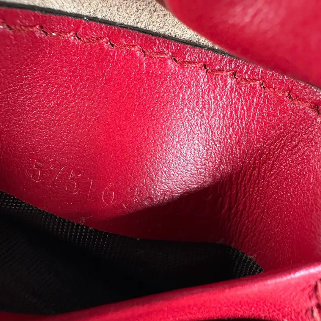 Gucci Gucci GG Marmont Leather Mini Bucket red / very good Rood