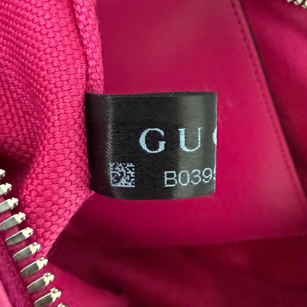 Gucci Gucci GG Marmont Camera Bag Small Pink / very good Roze