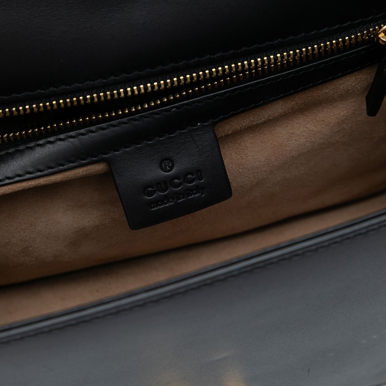 Gucci Small Leather Sylvie Satchel Zwart