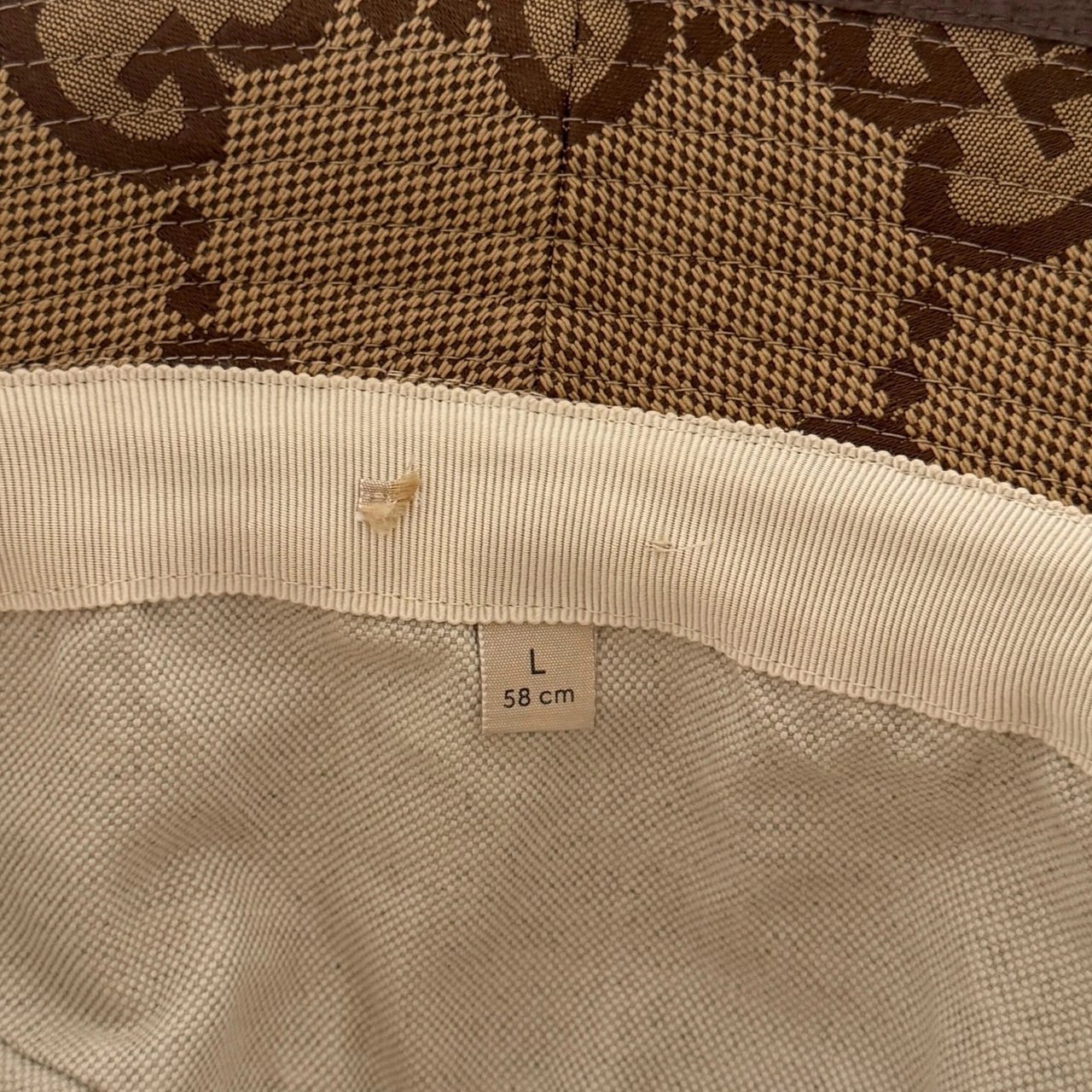 Gucci Gucci Jumbo GG Canvas Fischerhut Braun / neuwertig Bruin