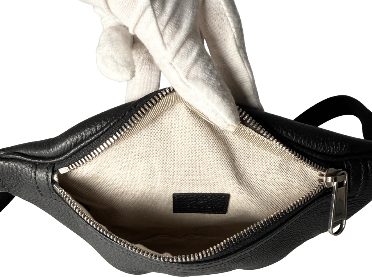 Gucci Gucci Kleine Gürteltasche mit Jumbo GG Leder Schwarz / sehr gut Zwart