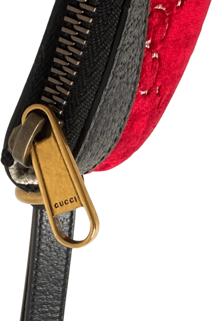 Gucci Gucci GG Geldbörse Velvet Rot / neuwertig Rood