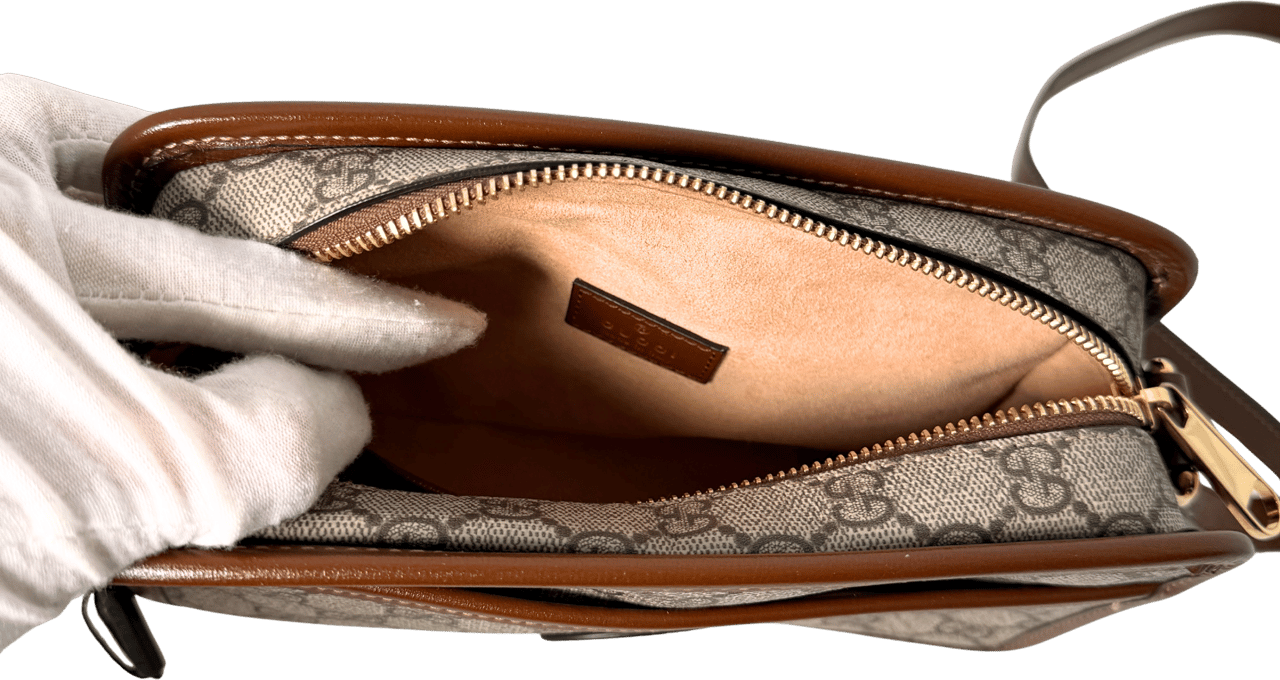 Gucci Gucci GG Supreme Schultertrasche Braun Fullset / sehr gut Bruin