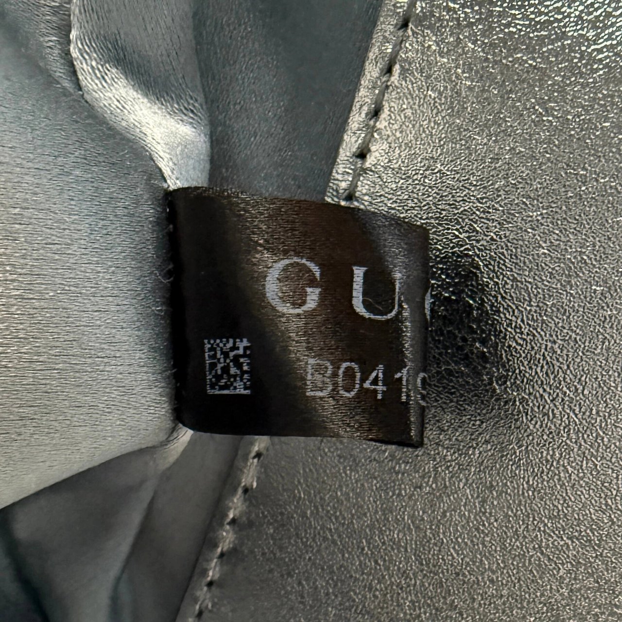 Gucci Gucci Kleine GG Marmont Schultertasche Metallicblau Fullset / neuwertig Blauw