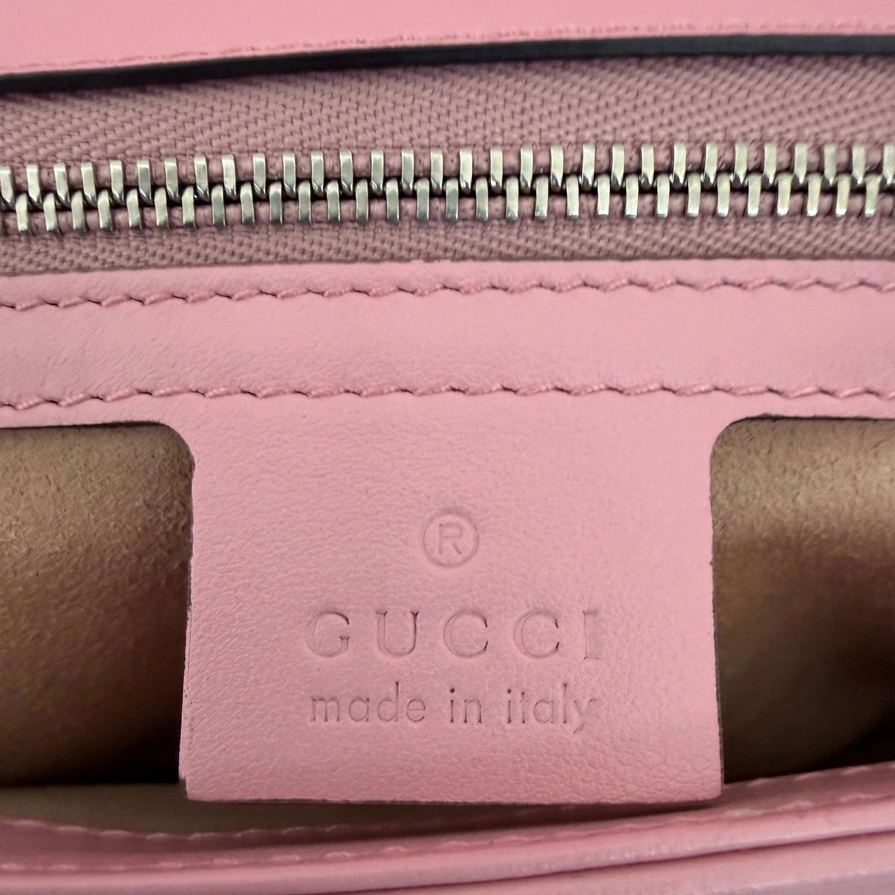 Gucci Gucci GG Marmont Small pink silber Hardware / neuwertig Roze