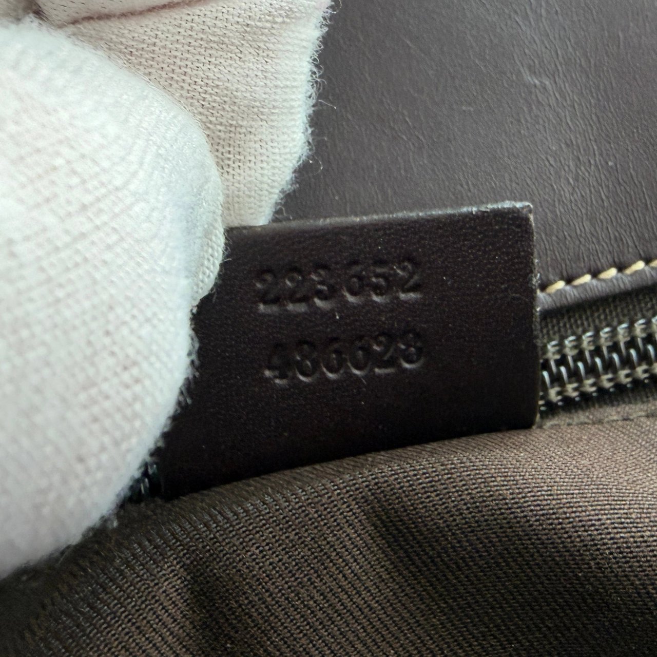 Gucci Gucci GG Supreme Business Laptop Bag / gut Beige