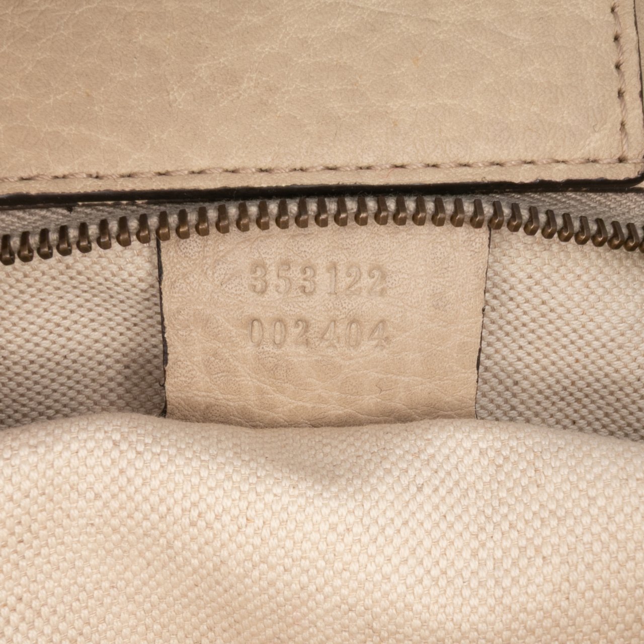 Gucci GG Canvas Miss GG Tote Bruin