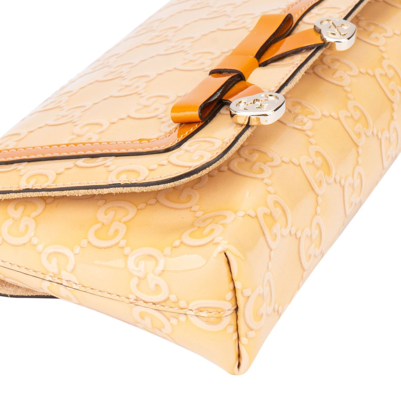 Gucci Gucci Patent Leather Heart Shoulder Flap Bag Divers