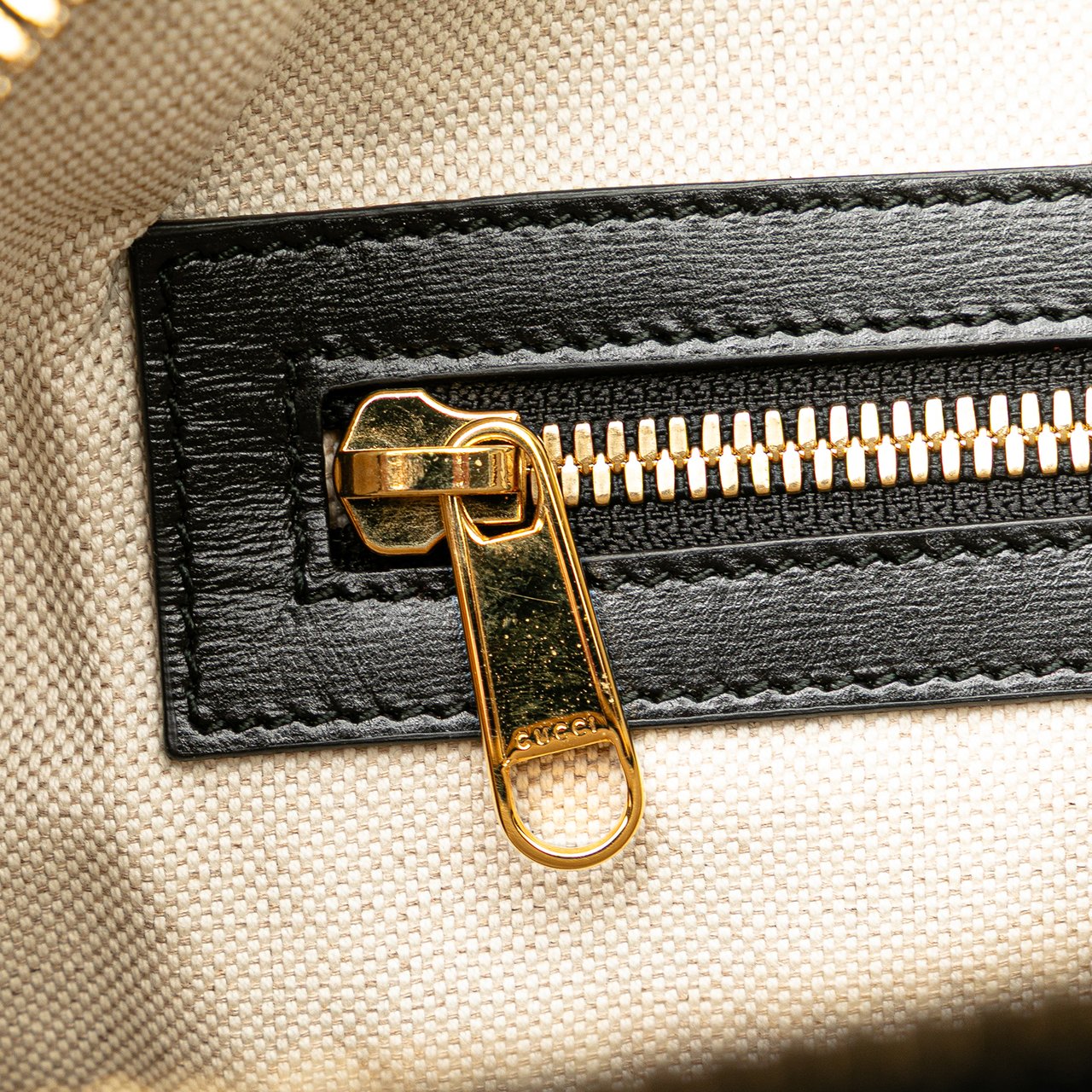 Gucci Small Leather Horsebit 1955 Duffle Bag Zwart