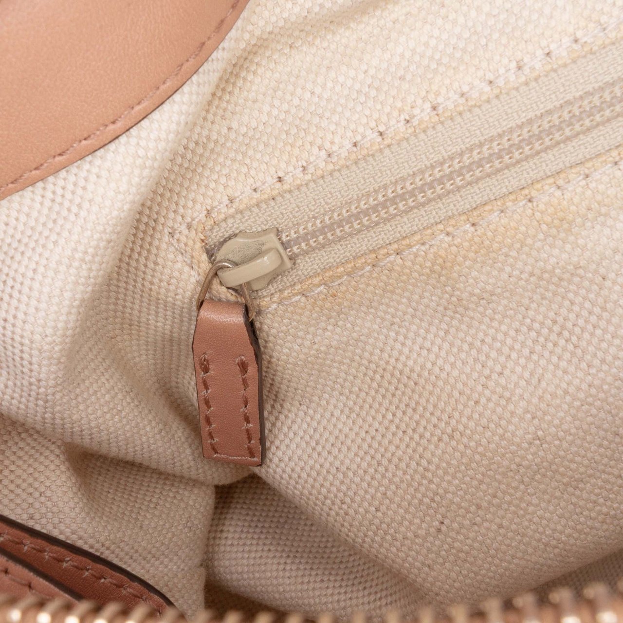 Gucci Diamante Canvas Sukey Satchel Bruin