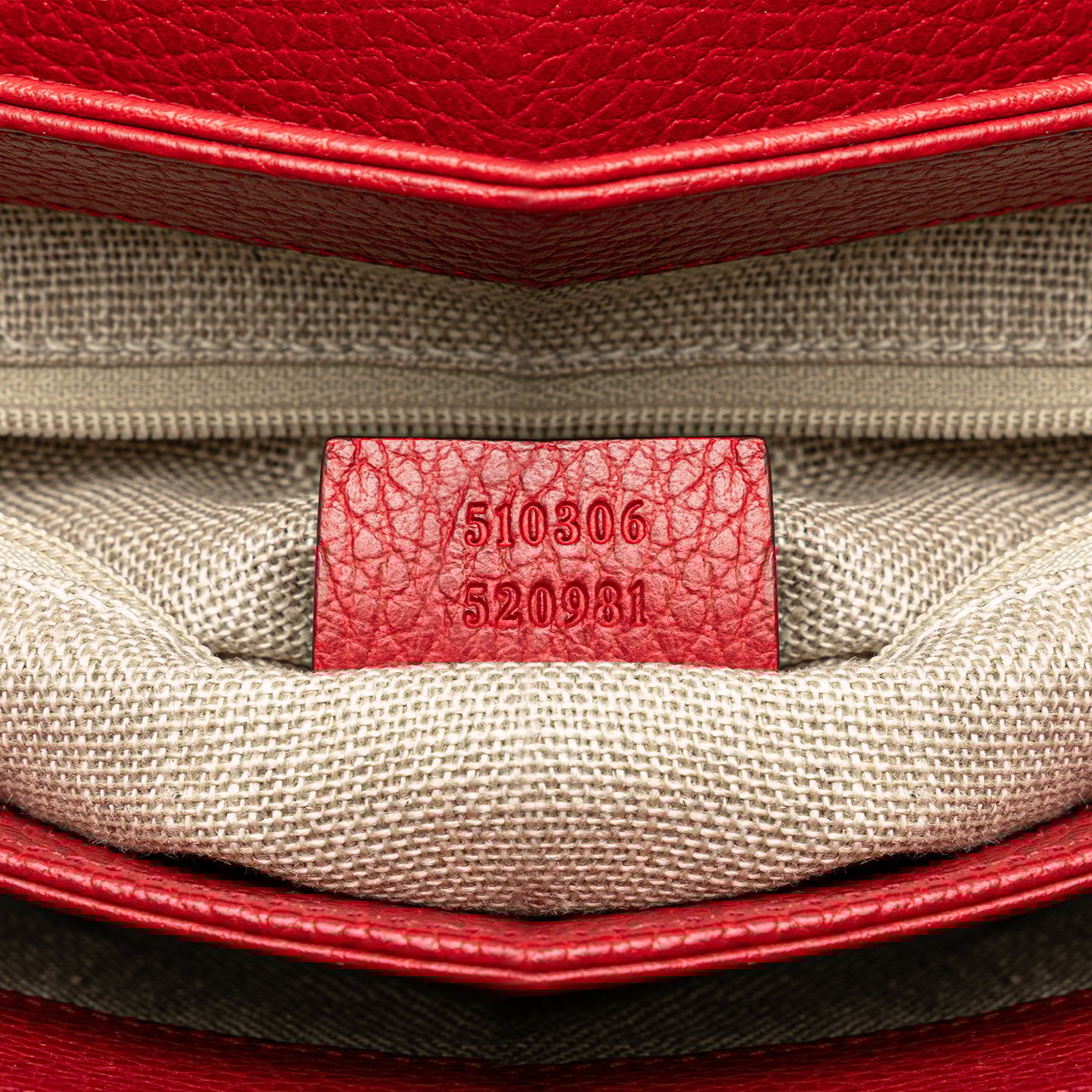 Gucci Medium Dollar Calf Interlocking G Satchel Rood