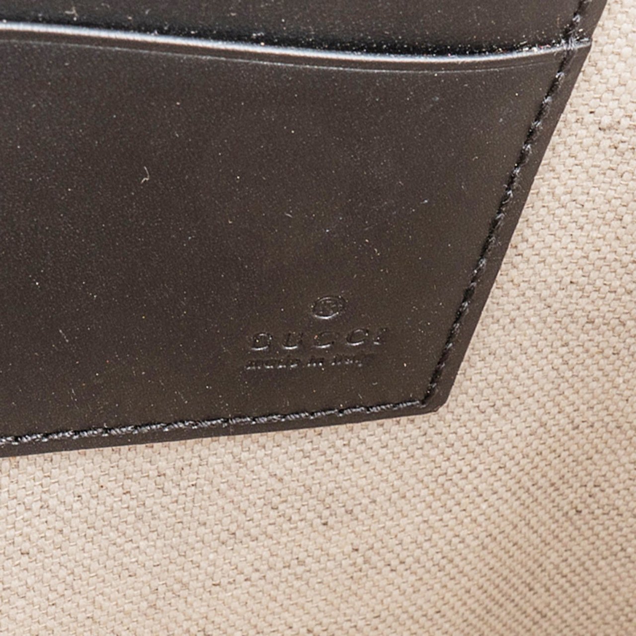 Gucci Monogram GG Supreme Canvas Kingsnake Clutch Zwart