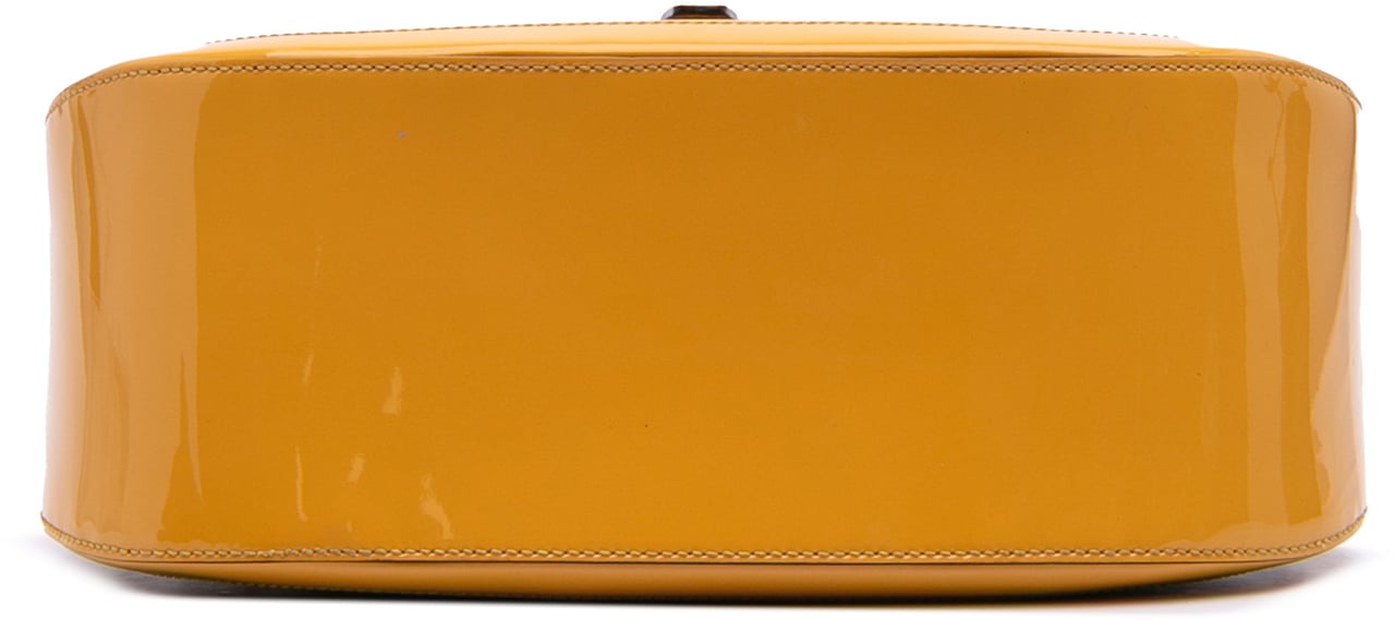 Gucci Microguccissima Patent Stirrup Crossbody Geel