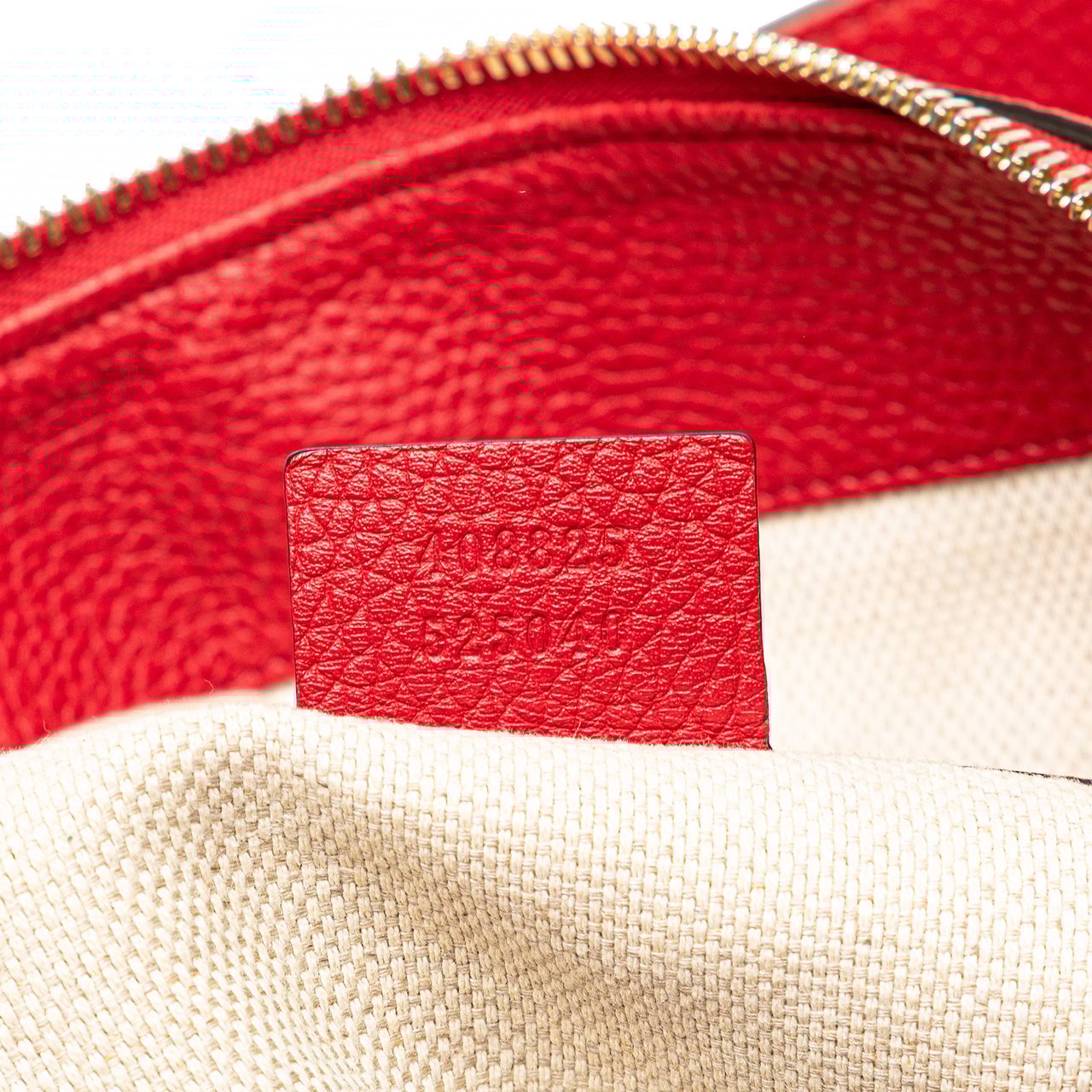 Gucci Large Pebbled Calfskin Soho Convertible Hobo Rood