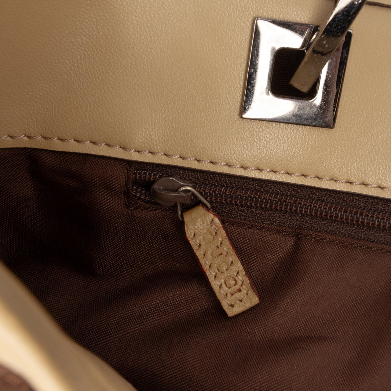 Gucci GG Canvas Web Tote Bruin