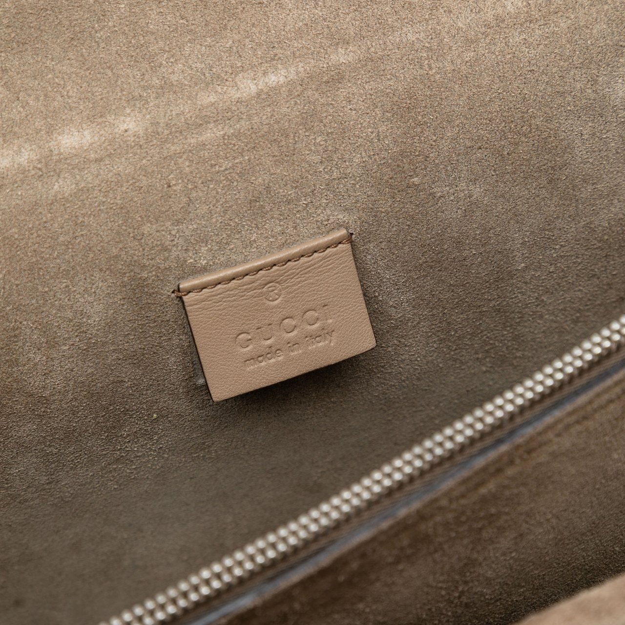 Gucci Medium GG Supreme Dionysus Shoulder Bag Bruin