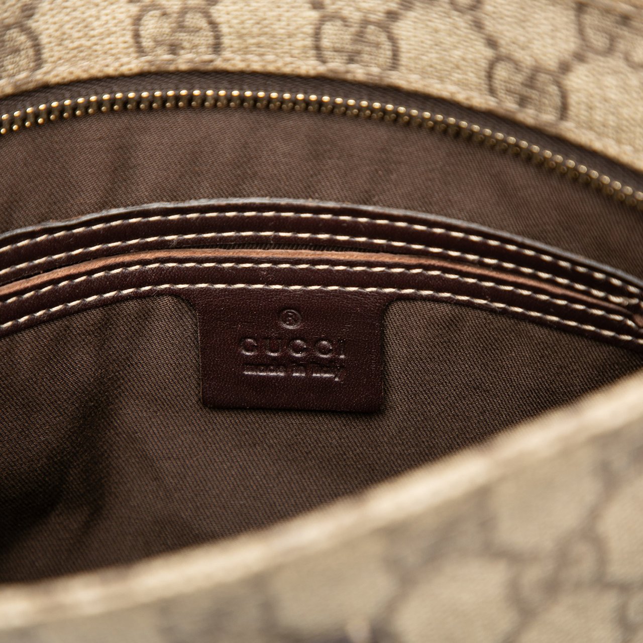 Gucci GG Supreme Crossbody Bruin