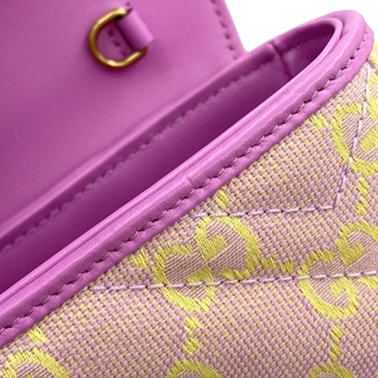 Gucci Super Mini GG Marmont Matelasse GG Canvas Flap Crossbody Paars