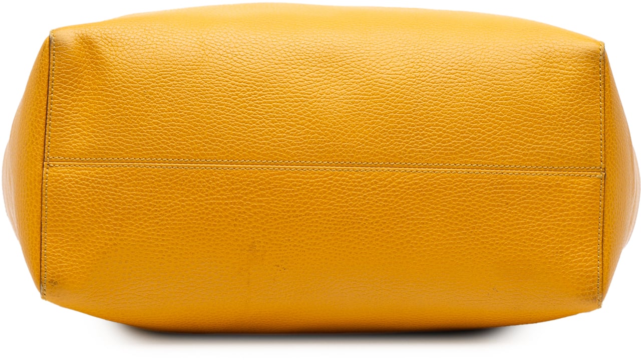Gucci Medium Leather Swing Tote Geel
