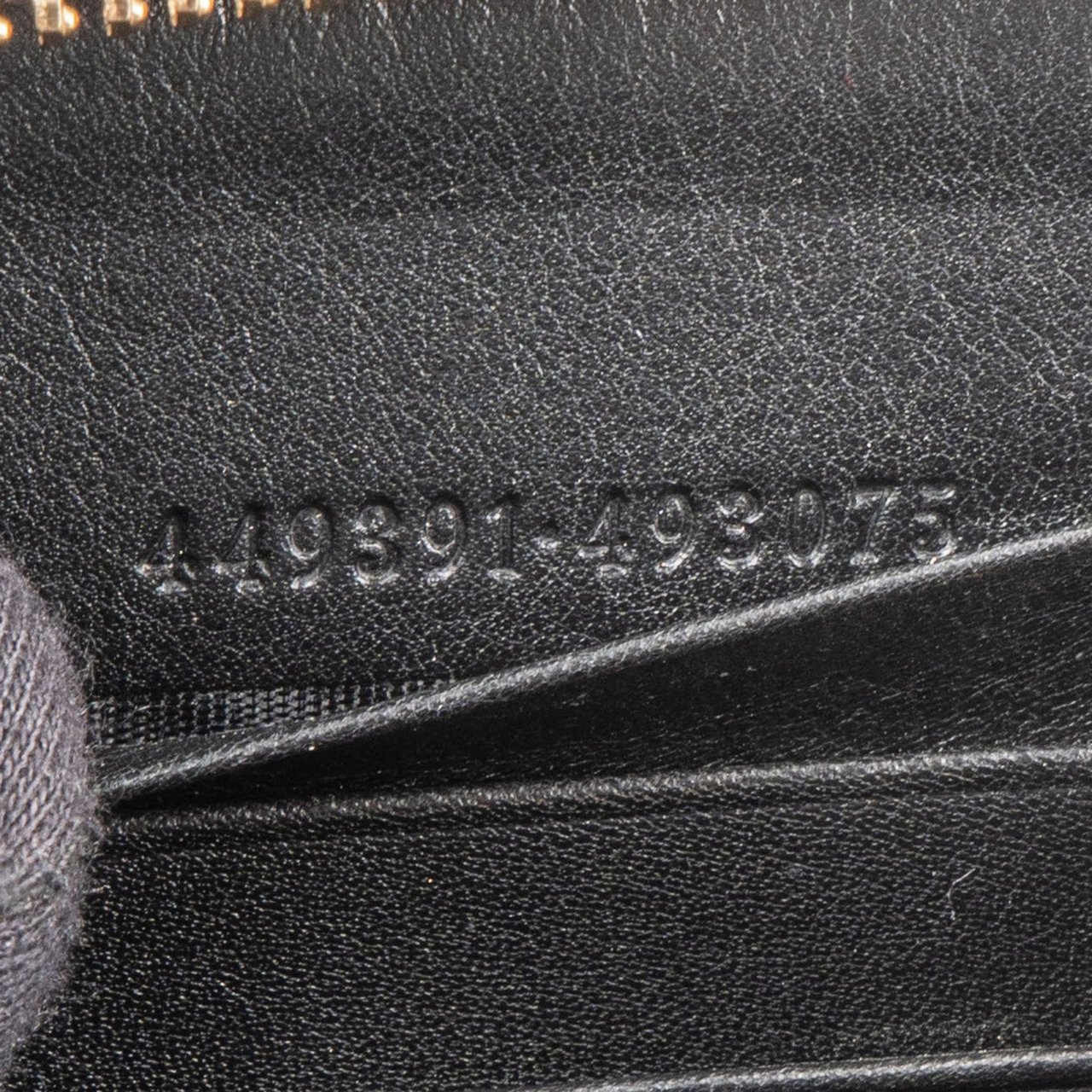 Gucci Microguccissima Leather Zip Around Wallet Zwart
