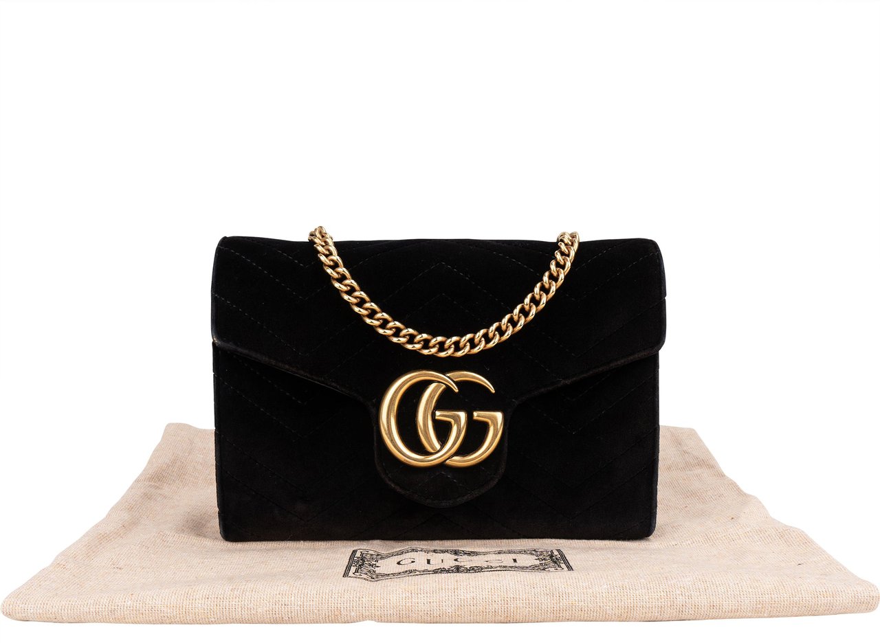 Gucci Gucci Chevron Satin Marmont Crossbody Flap Bag Zwart