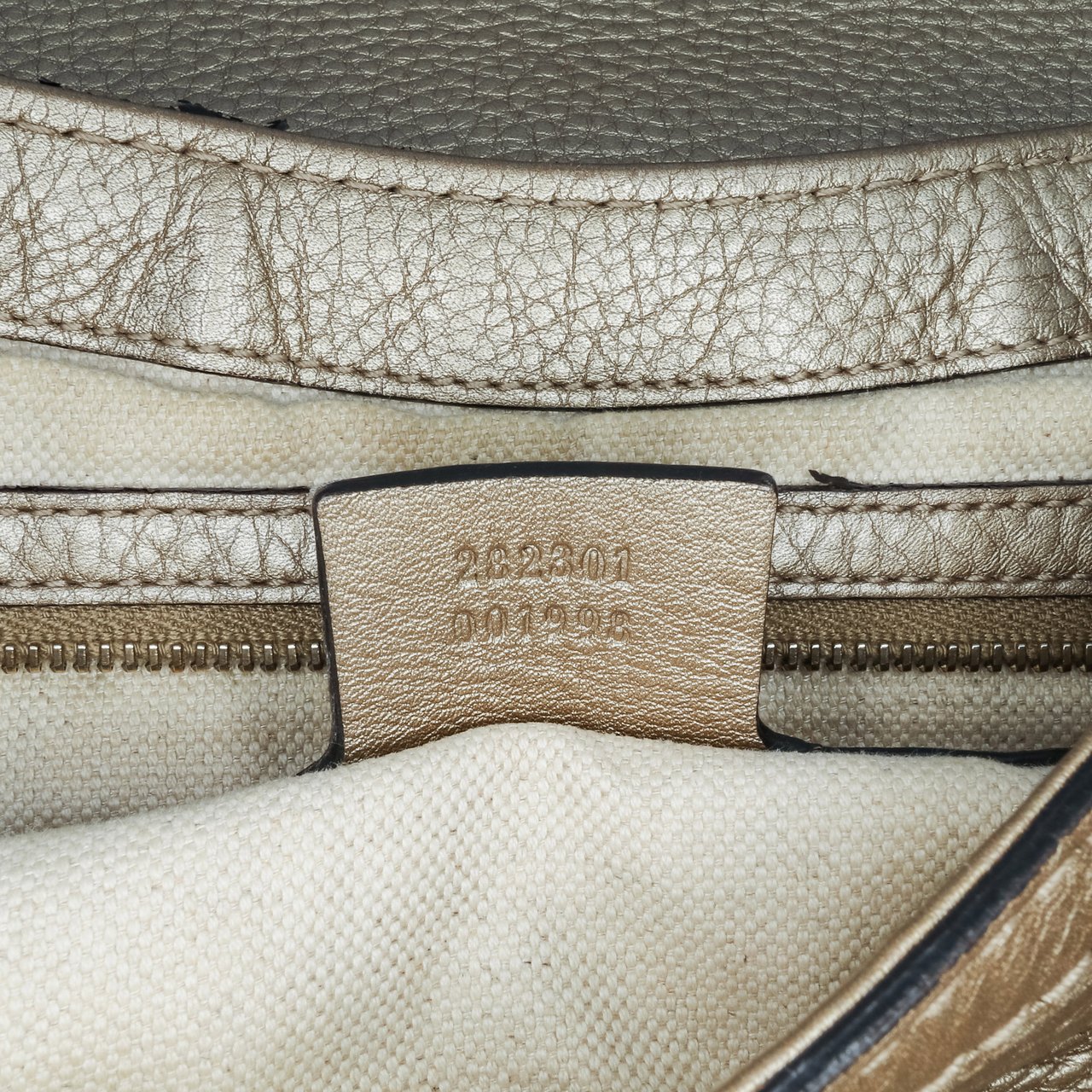 Gucci Leather Bella Satchel Goud