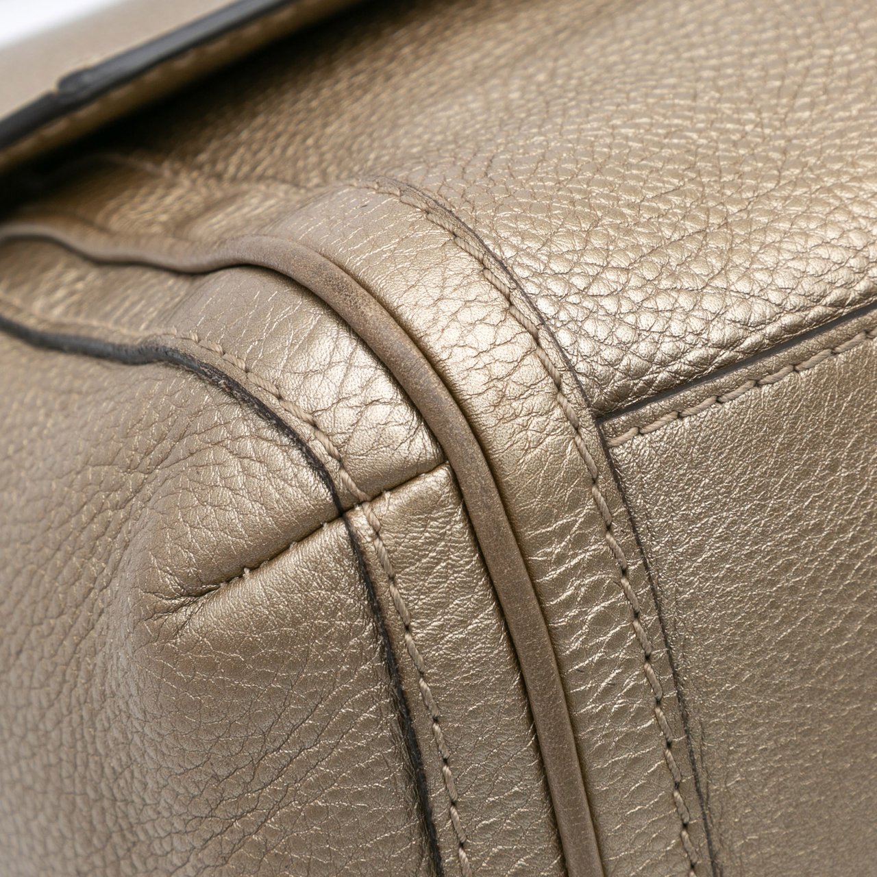 Gucci Leather Bella Satchel Goud