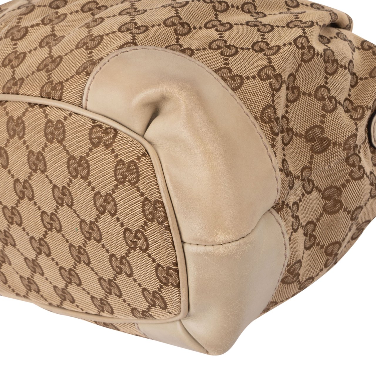 Gucci Gucci GG Monogram Sukey Handbag Divers
