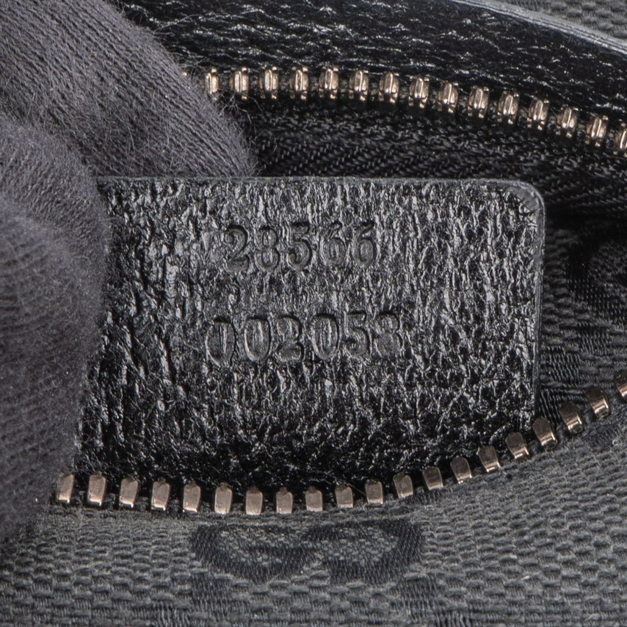 Gucci Monogram GG Belt Crossbody Bag Zwart