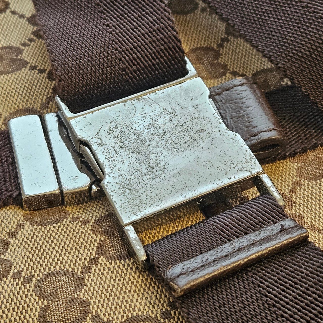 Gucci GG Monogram Crossbody Bumbag Bruin