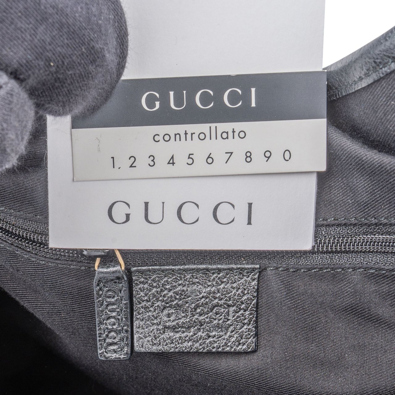 Gucci Gucci GG Monogram Abbey Handbag Zwart