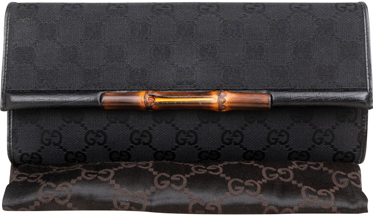 Gucci Monogram GG Canvas Bamboo Clutch Bag Zwart