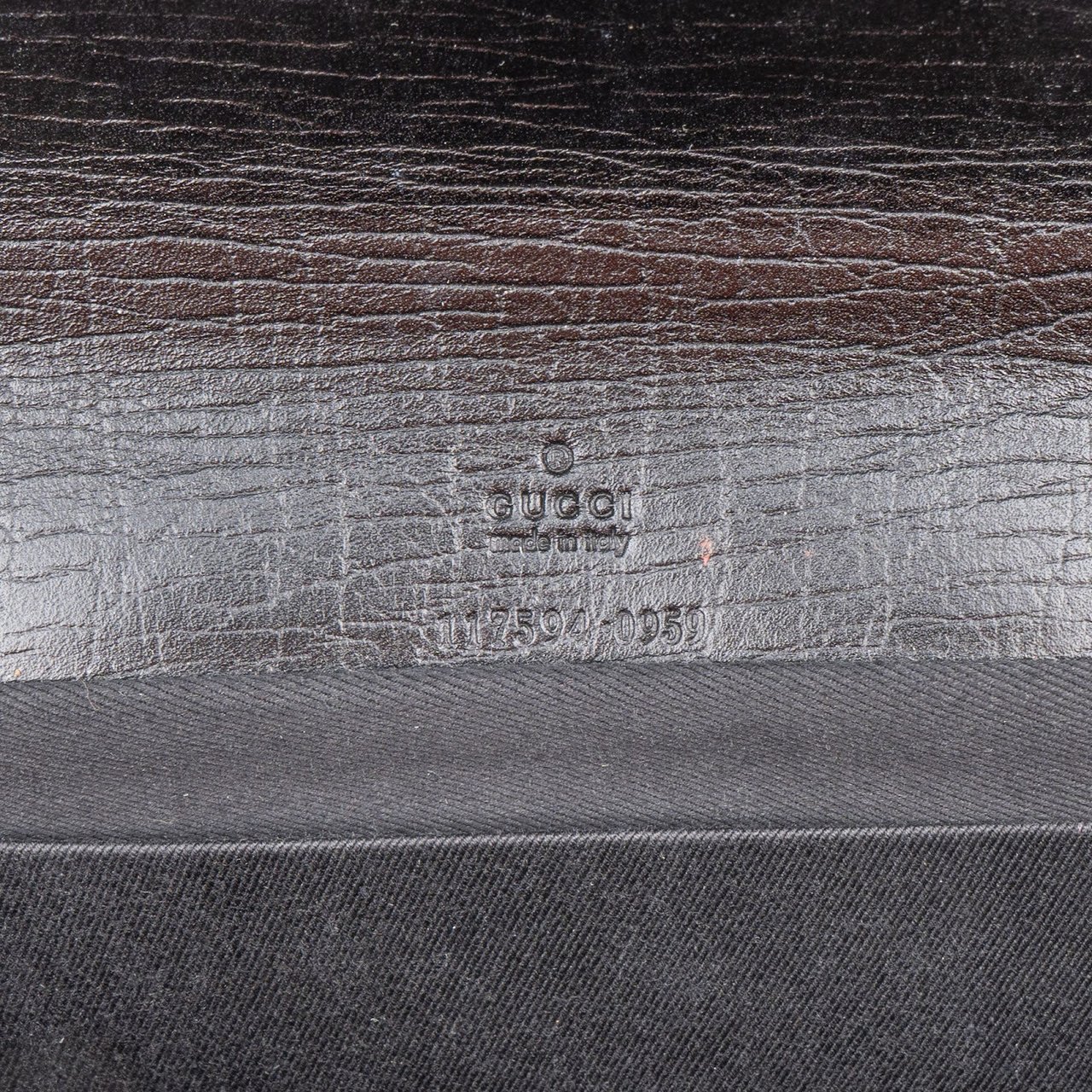 Gucci Monogram GG Canvas Bamboo Clutch Bag Zwart