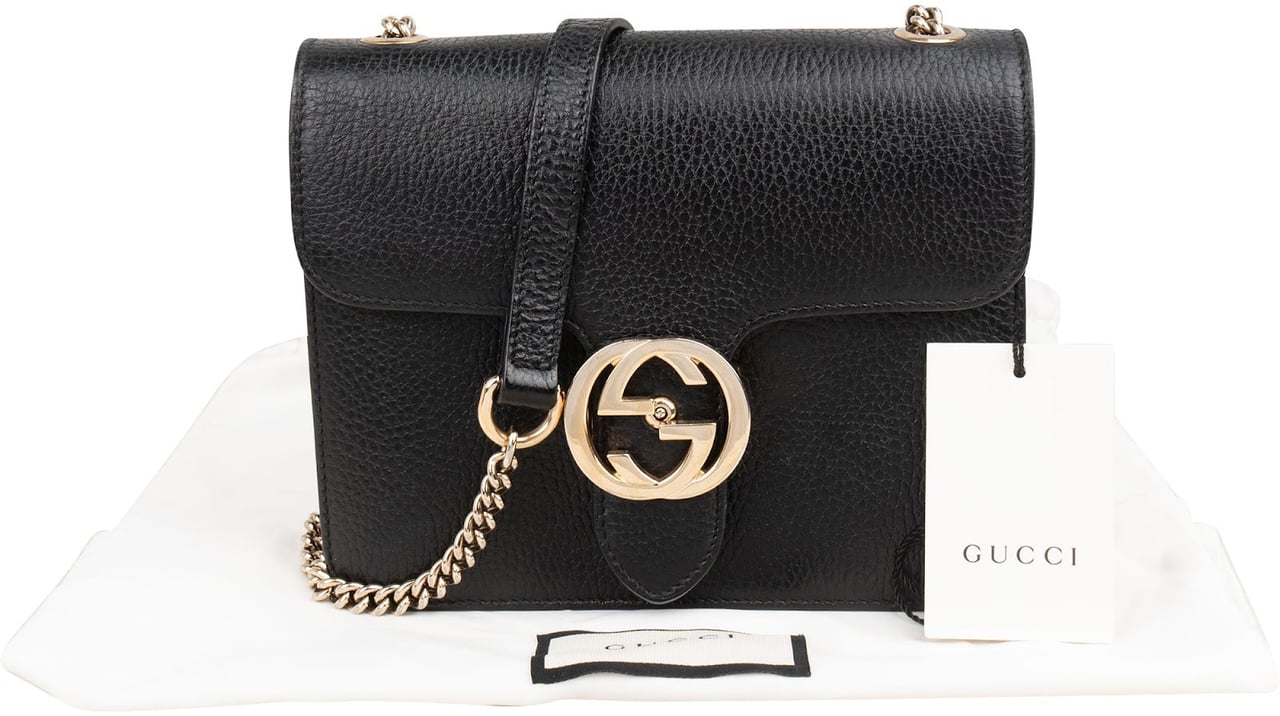 Gucci Grained Leather Small Interlocking GG Shoulder Crossbody Bag Zwart
