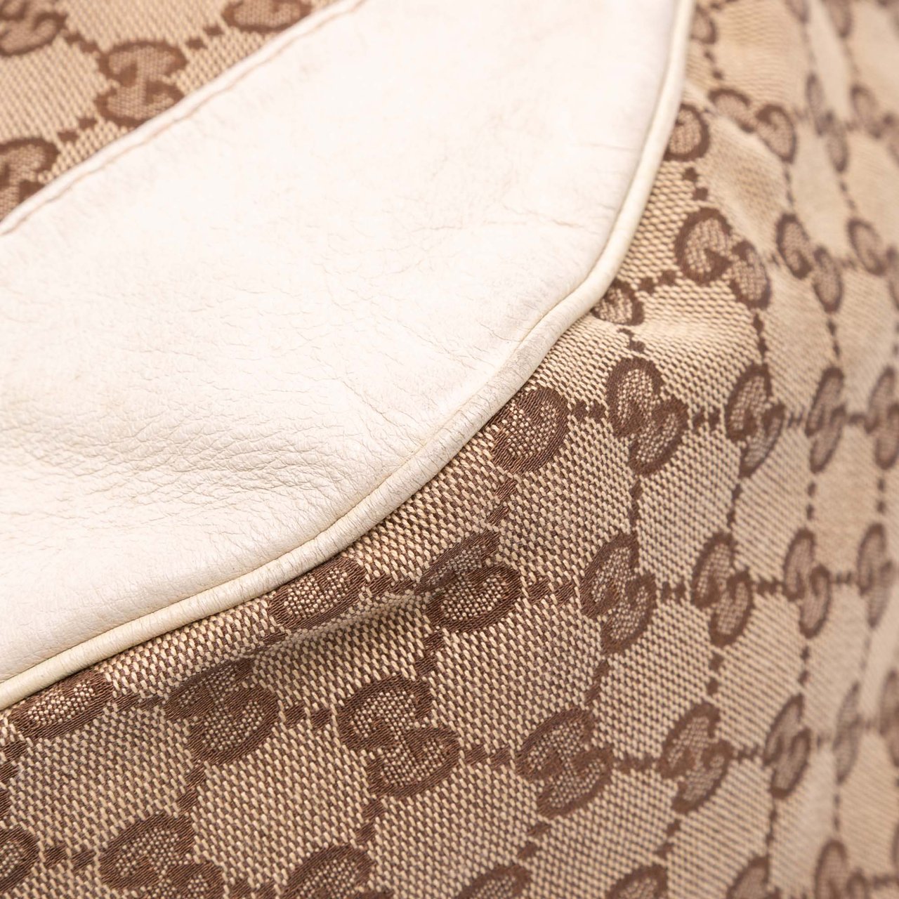 Gucci GG Canvas Charlotte Tote Bruin