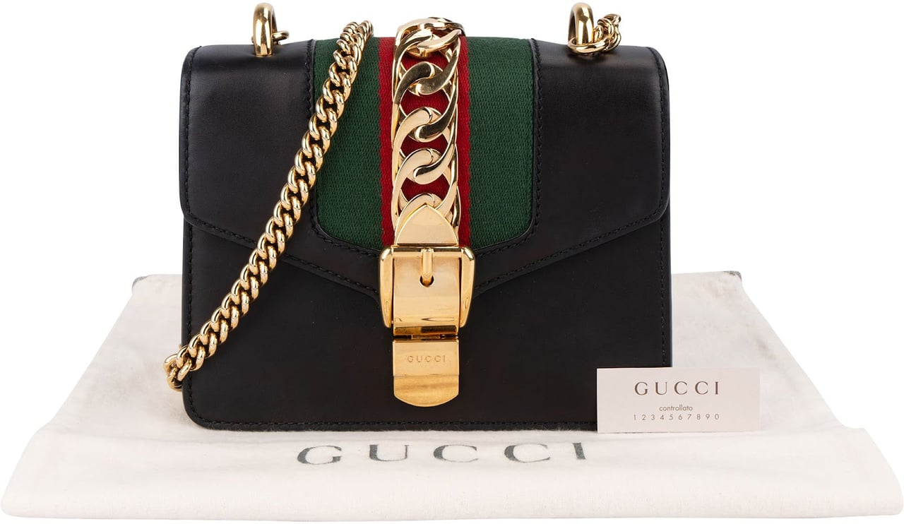 Gucci Black Leather Small Sylvie Crossbody Bag Zwart