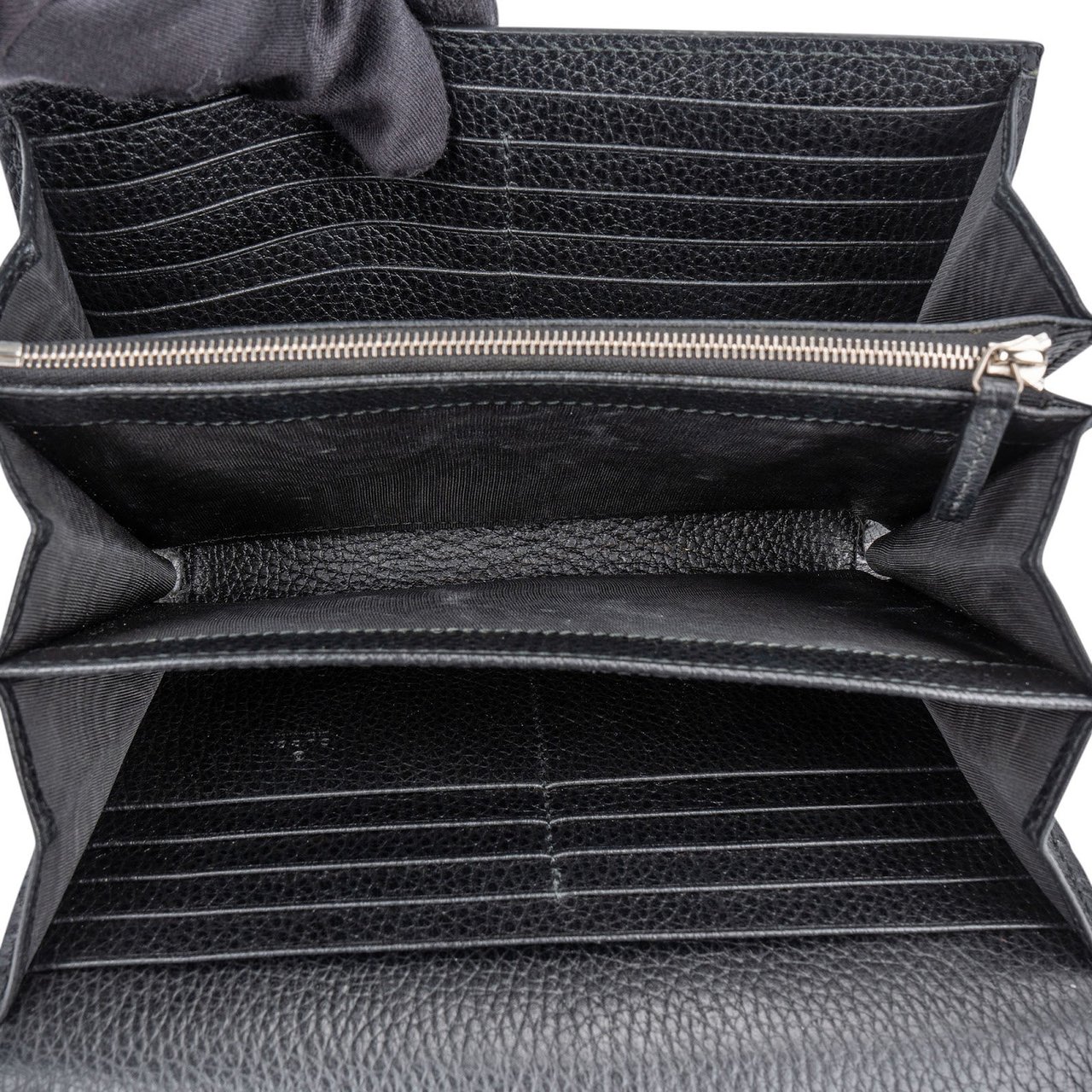 Gucci Grained Leather Dionysus Crystal Super Mini Crossbody Bag Zwart