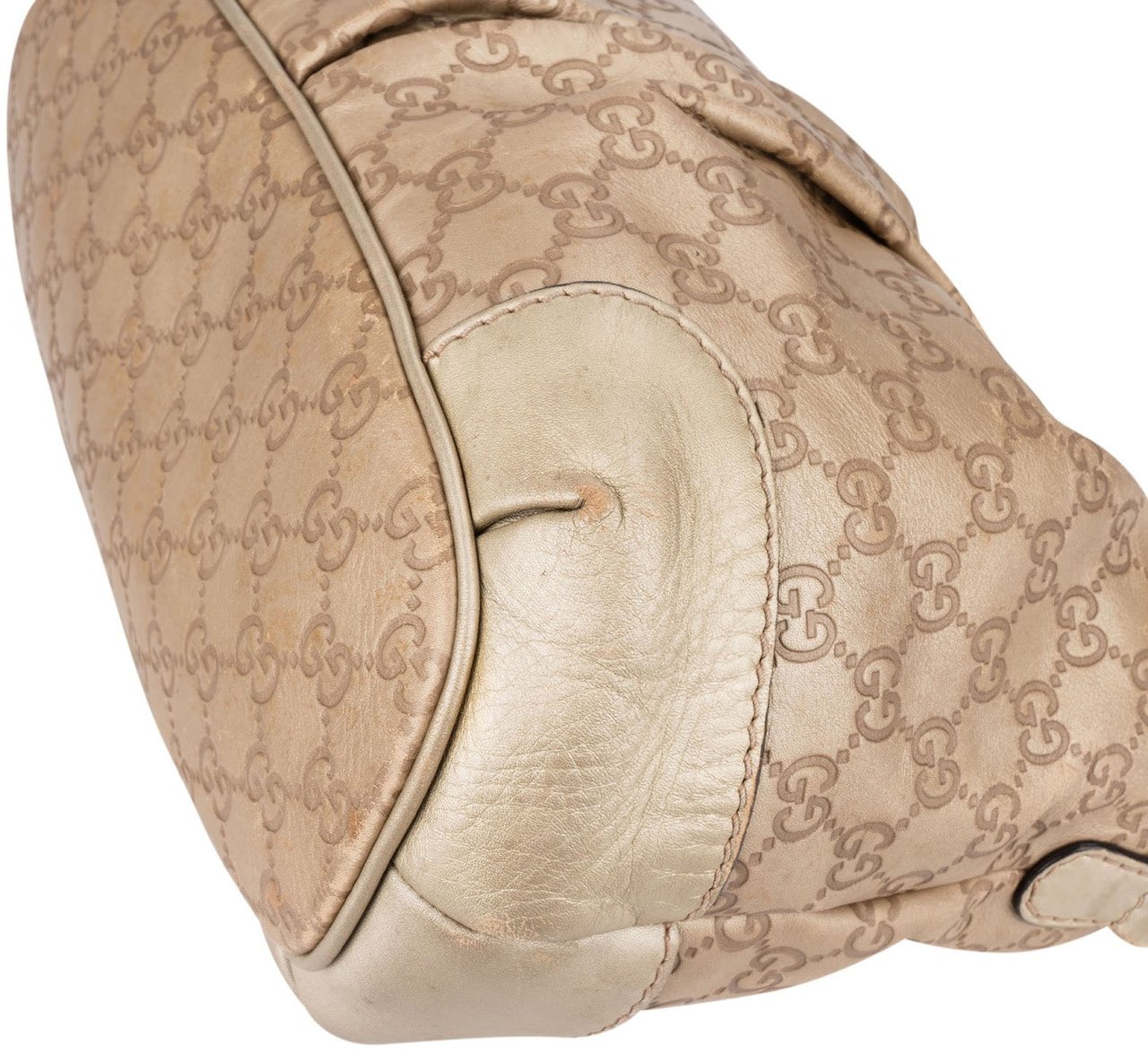 Gucci Gold Guccissima Leather Sukey Handbag Goud
