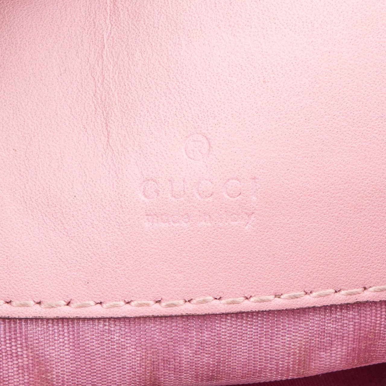 Gucci Gucci GG Strawberry Monogram Pouch Divers