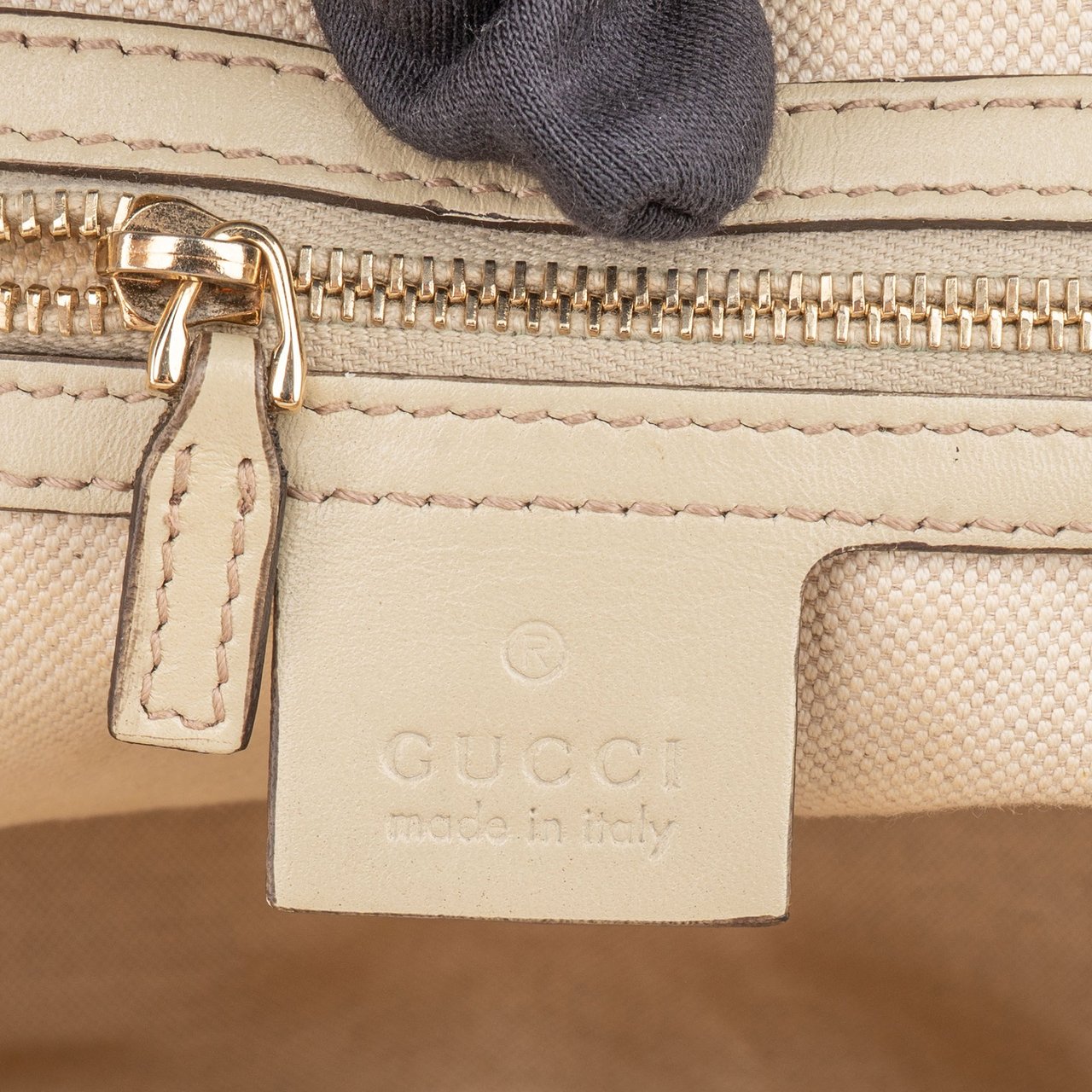 Gucci Gucci GG Monogram Charmy Handbag Bruin