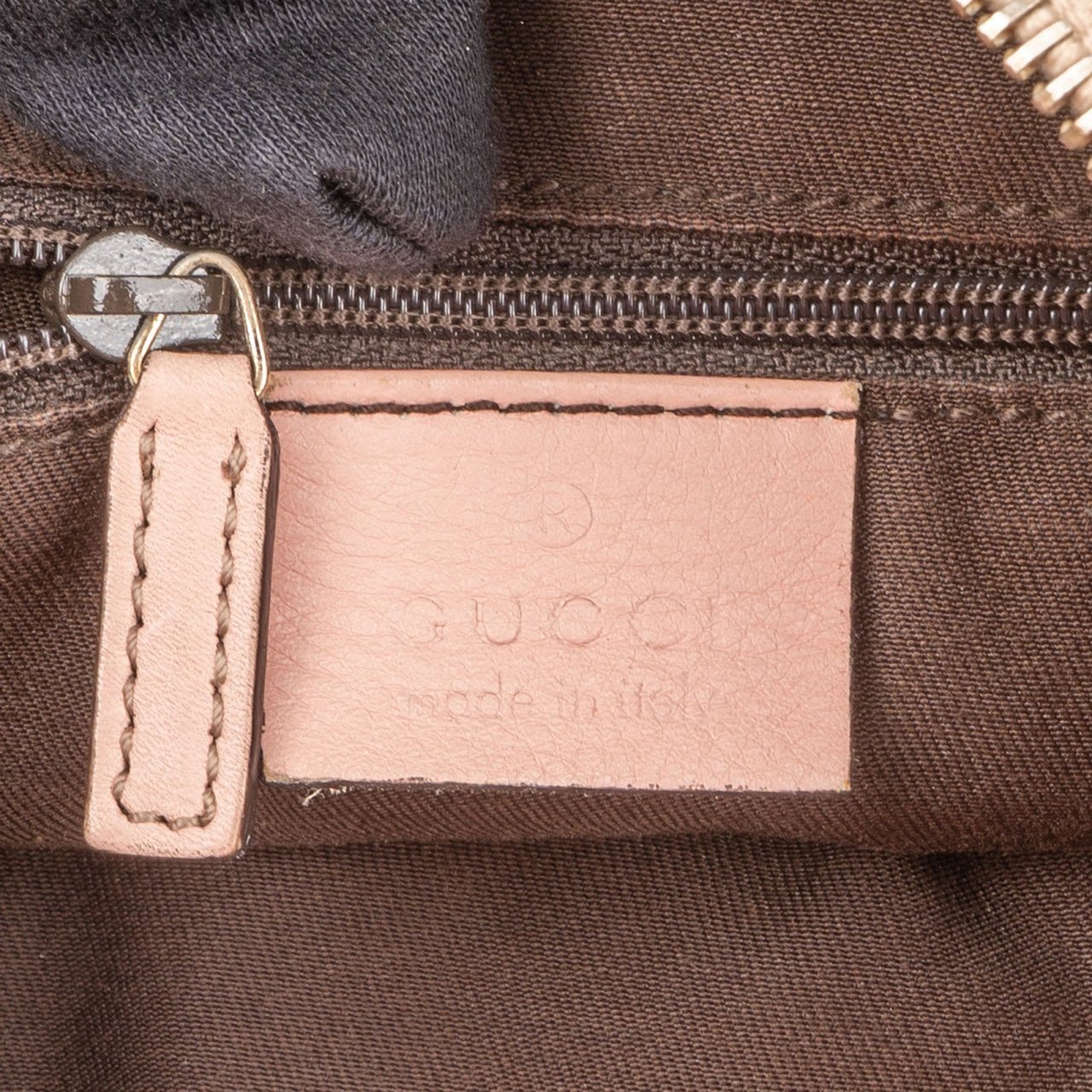 Gucci Monogram GG Canvas Abbey D-Ring Shoulder Bag Beige