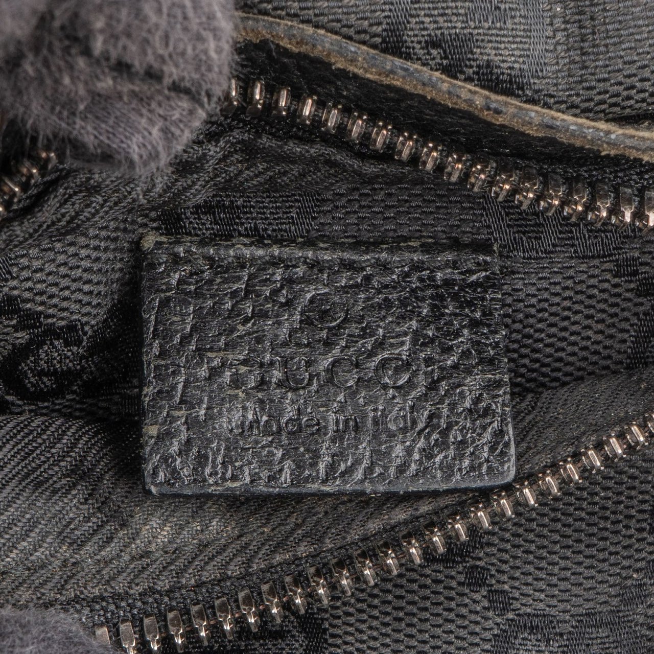 Gucci Monogram GG Crossbody Belt Bag Zwart
