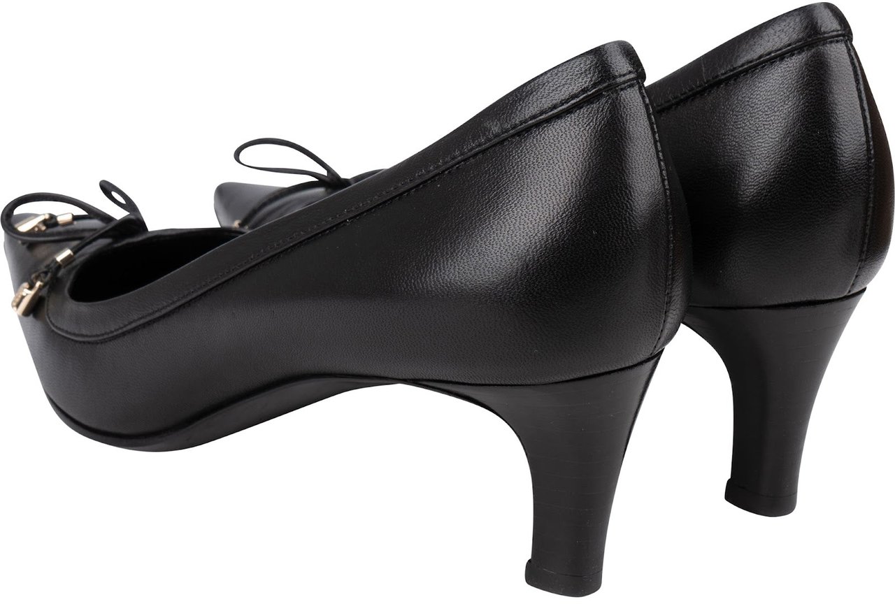 Gucci Black Leather Pumps (35,5) Zwart