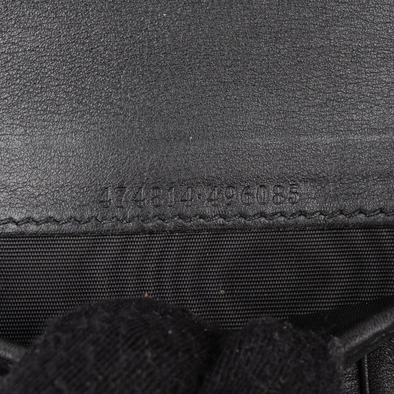 Gucci Monogram GG Marmont Matelassé Zip Around Organizer Wallet Zwart