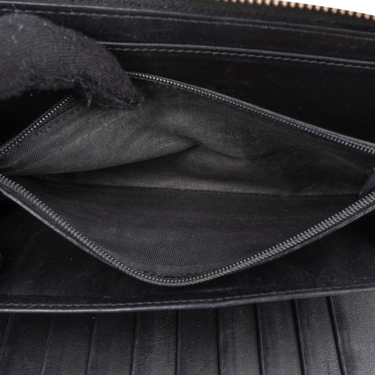 Gucci Monogram GG Marmont Matelassé Zip Around Organizer Wallet Zwart