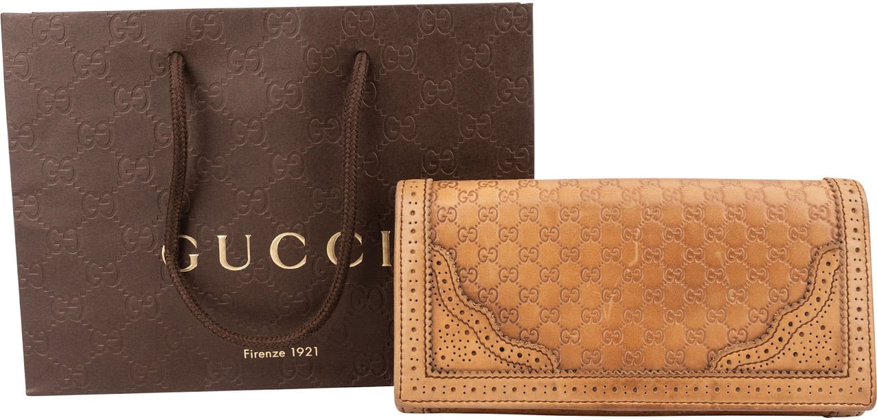 Gucci Guccissima Leather Brogue Perforated Continental Wallet Bruin